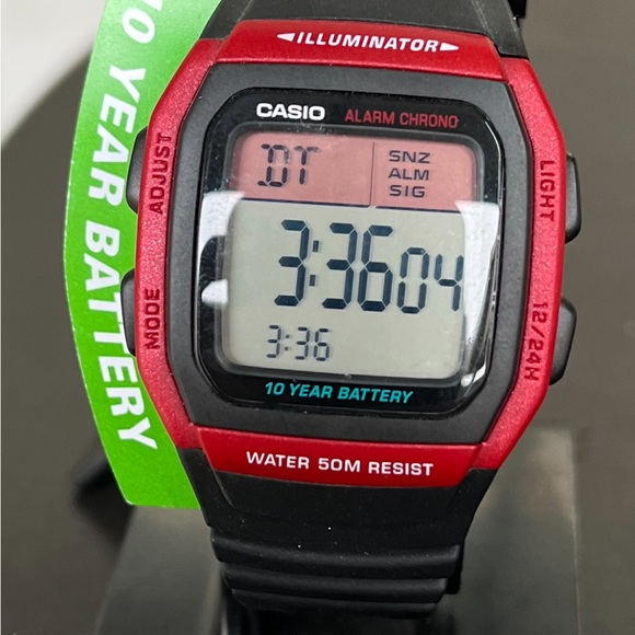 9012-AMT Casio W96H-4AV, 10 Year Battery, Chronograph Watch, Alarm, Illuminator - Picture 6 of 8